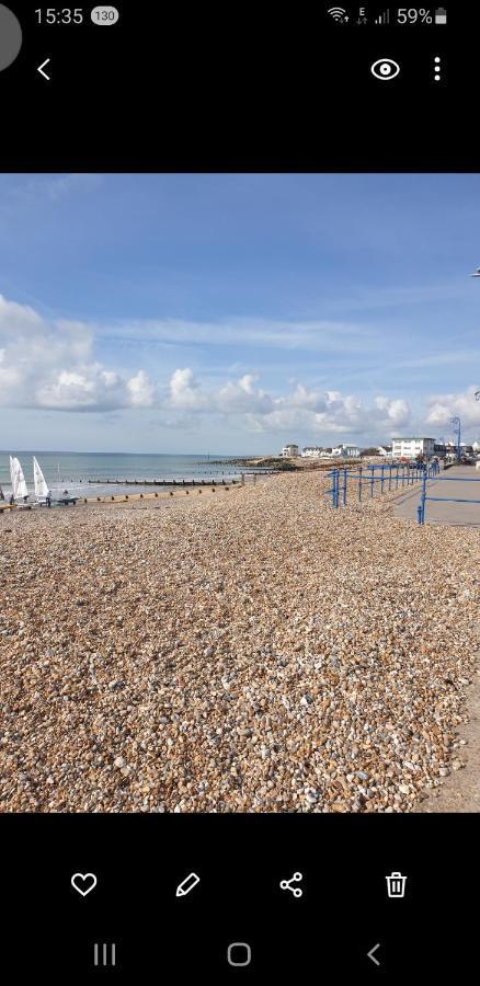 Вилла Coastal Retreat Bognor Bersted Экстерьер фото